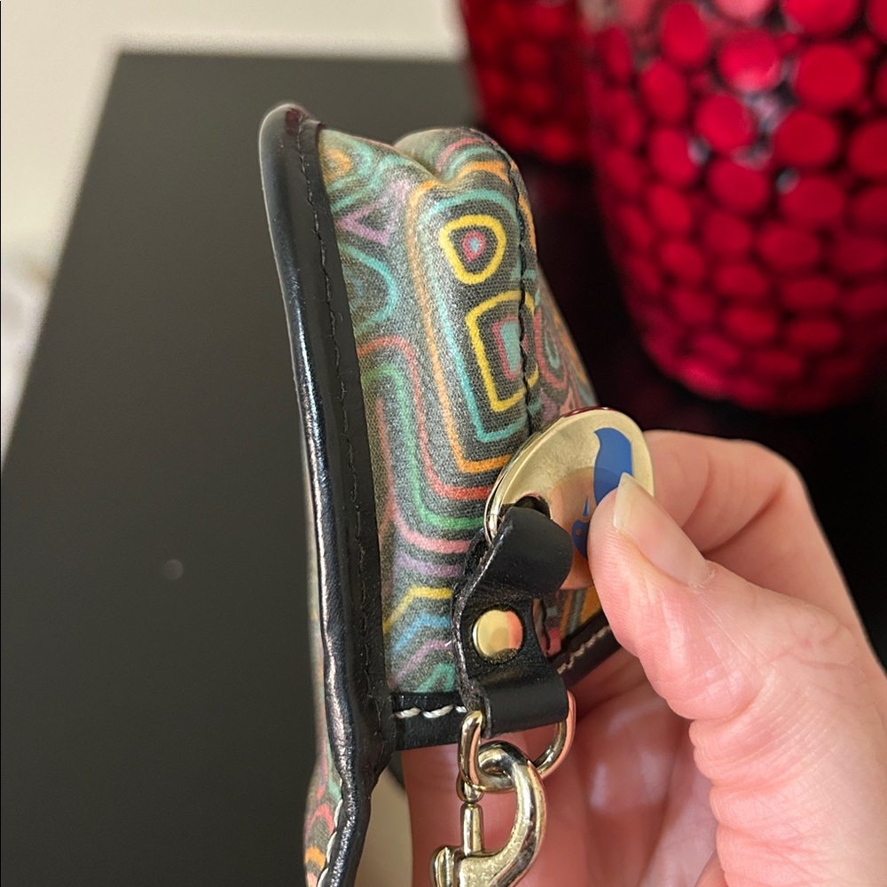SOLD Dooney and Bourke Vintage Scribble Graffiti Wristlet - Made in the USA - Picture 6 of 16